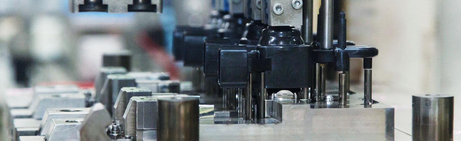 インサート成形・プレス成形